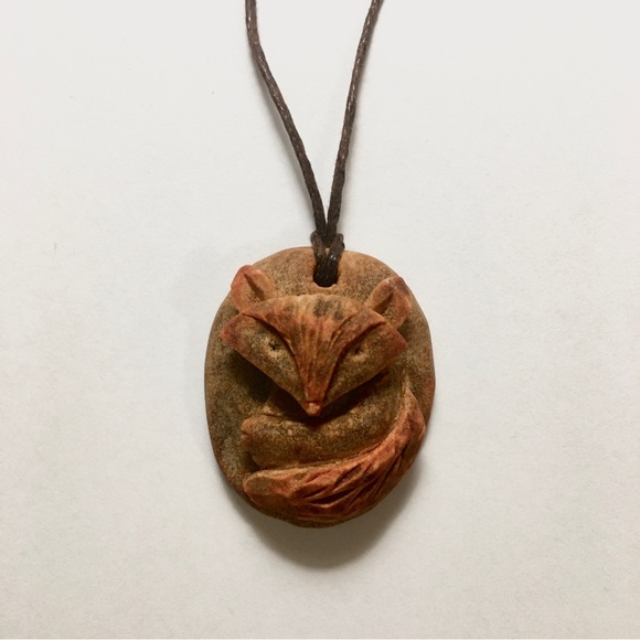 Jewelry - Avocado Pit Fox Pendant Necklace